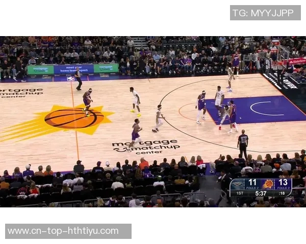 杰伦格林赛前积极热身投篮训练中展现笑容复出在望